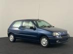 Renault clio 1.2 benzine 1998 (71.000km) ZEER NETJES!!!, Auto's, 450 kg, Leder en Stof, Bedrijf, Grijs
