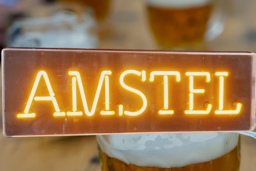 Pracht & redelijke zeldzame gele neon reclame Amstel bier🍺, Verzamelen, Ophalen, Gebruikt, ., Lichtbak of (neon) lamp