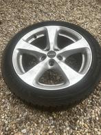 Volvo 17" Lichtmetalen Velgen met Winterbanden, Auto-onderdelen, Banden en Velgen, Gebruikt, Banden en Velgen, 17 inch, 235 mm