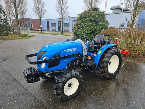 New Holland Boomer 55 met 146 h  & diversen aanbouwdelen, Zakelijke goederen, Agrarisch | Tractoren, tot 2500, New Holland, tot 80 Pk