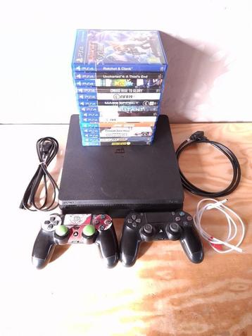 Playstation slim 1tb met controllers en games beschikbaar voor biedingen
