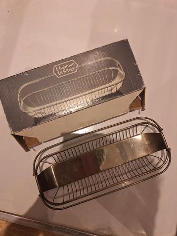 Ovale Mand "Elegance in Silver" in Doos beschikbaar voor biedingen