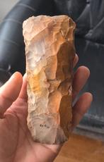 vuurstenen bijl steentijd, Ophalen of Verzenden, Mineraal