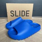 Yeezy Slide Azure maat 50 NIEUW, Kleding | Heren, Schoenen, Nieuw, Blauw, Ophalen of Verzenden