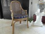 kwaliteits rieten rotan stoel met dekje erin Elst (U), Huis en Inrichting, Stoelen, Ophalen, Zo goed als nieuw, Riet of Rotan