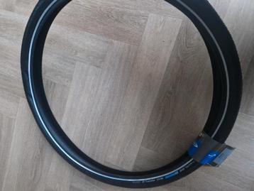 1x nieuwe Schwalbe buitenband 28 inch beschikbaar voor biedingen
