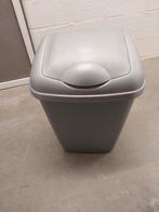 Nieuwe grijze Afvalemmer, Ophalen, Kunststof, Gebruikt, 50 tot 75 cm