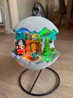 Kerst-sneeuwbal verlicht met draaiende kerstboom, Diversen, Kerst, Ophalen of Verzenden, Zo goed als nieuw