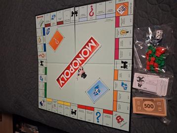 Monopoly spel  zo goed als nieuw  beschikbaar voor biedingen