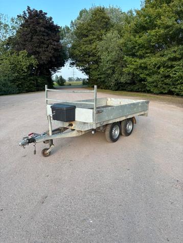 Aanhanger te koop plateauwagen beschikbaar voor biedingen