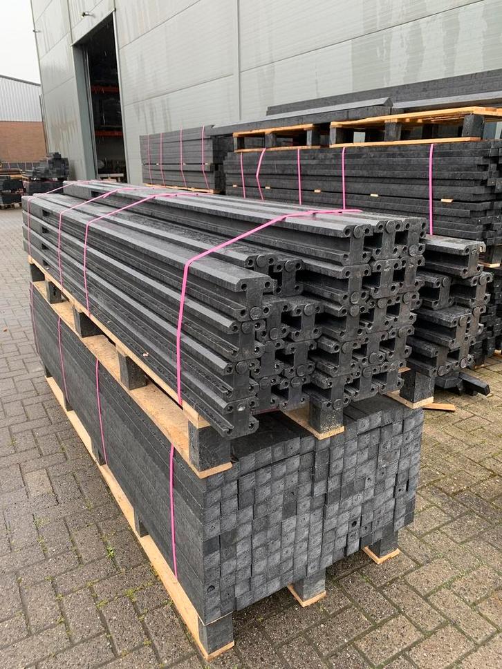 Div palen planken balken kunststof, duurzaam en gerecycled, Tuin en Terras, Palen, Balken en Planken, Nieuw, Balken, 250 cm of meer