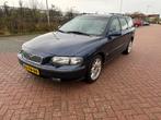 Volvo V70 2.3 T-5 250PK AUT Nieuwe Apk, Auto's, 1800 kg, Zwart, Blauw, Stationwagon