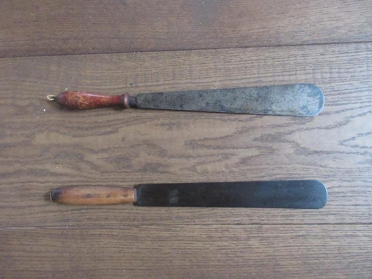 2 x oud glaceermes, Huis en Inrichting, Keuken | Bestek, Gebruikt, Overige materialen, Ophalen of Verzenden