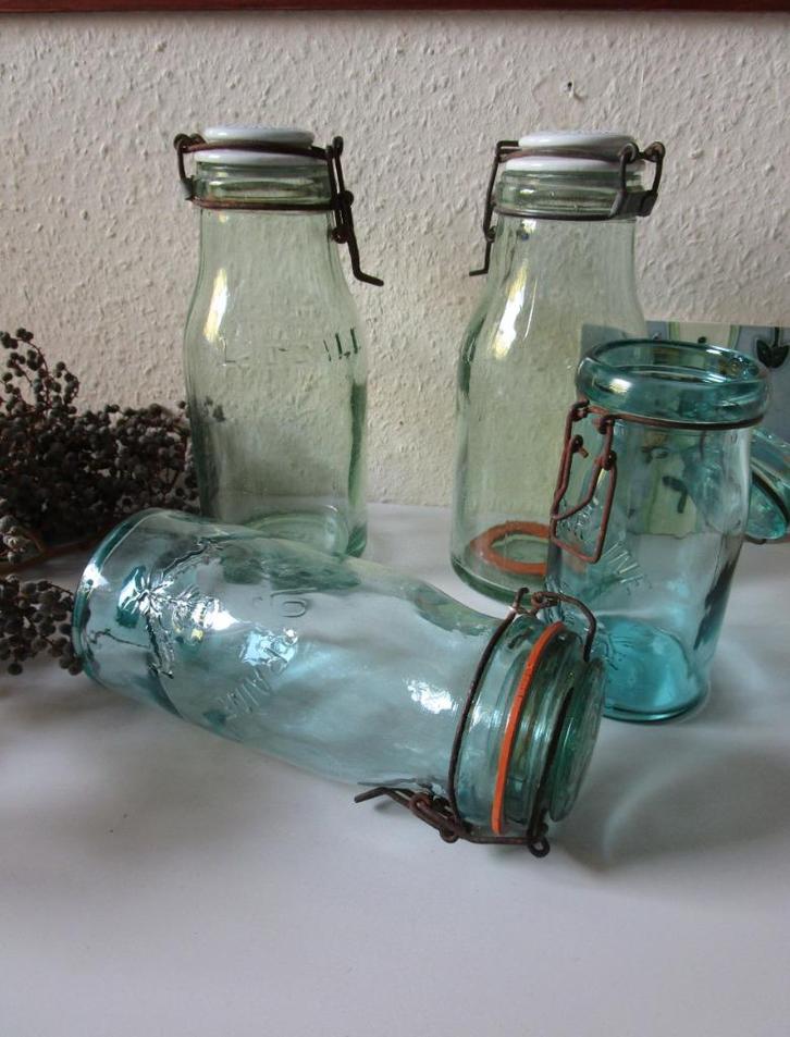 Antieke Franse melkflessen met beugelsluiting, Antiek en Kunst, Antiek | Keukenbenodigdheden, Ophalen of Verzenden