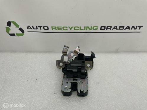 Achterklep slotmechanisme elektrisch Audi A3 8V 4H0827505A, Auto-onderdelen, Klein materiaal, Audi, Gebruikt, Ophalen of Verzenden