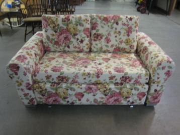 "Bloemig" 2-zits bedbankje beschikbaar voor biedingen