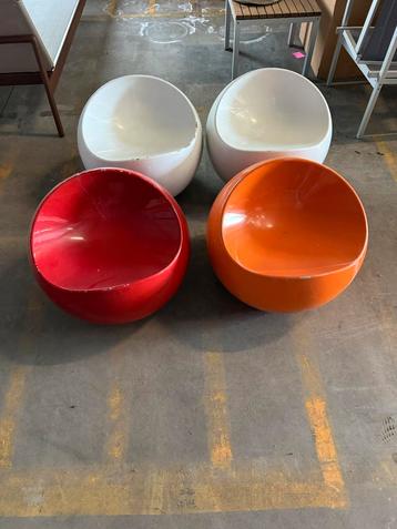 Dupon Stone Ball Chairs - Set van 4 beschikbaar voor biedingen