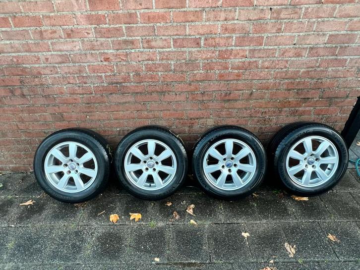 Volvo 16 inch velgen met Vredestein ultrac banden, Auto-onderdelen, Banden en Velgen, Banden en Velgen, Zomerbanden, 16 inch, 225 mm