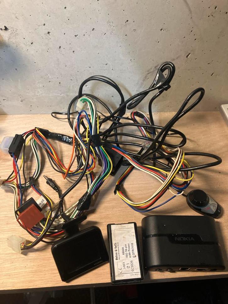 Nokia CK-15W Bluetooth Carkit, Auto diversen, Carkits, Gebruikt, Ophalen of Verzenden