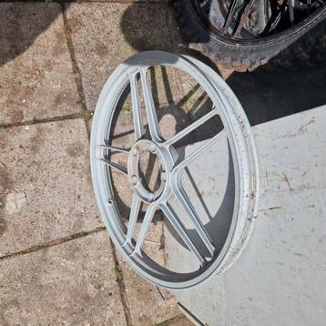 puch maxi velgen 16 inch beschikbaar voor biedingen