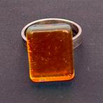 Ring met glazen steen, Sieraden, Tassen en Uiterlijk, Ringen, Overige materialen, Nieuw, Oranje, Ophalen of Verzenden