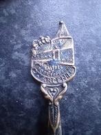 Theelepeltje Arcen Kasteel Poortgebouw, Ophalen