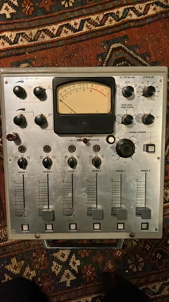 BTMC omroep mengpaneel, Muziek en Instrumenten, Mengpanelen, Gebruikt, 5 tot 10 kanalen, Ophalen of Verzenden