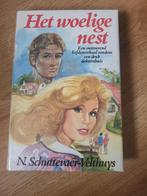 Het Woelige Nest - N. Schuttevaer-Veltuys, Boeken, Romans, Ophalen of Verzenden, Gelezen, N. Schuttevaer-Veltuys, Nederland