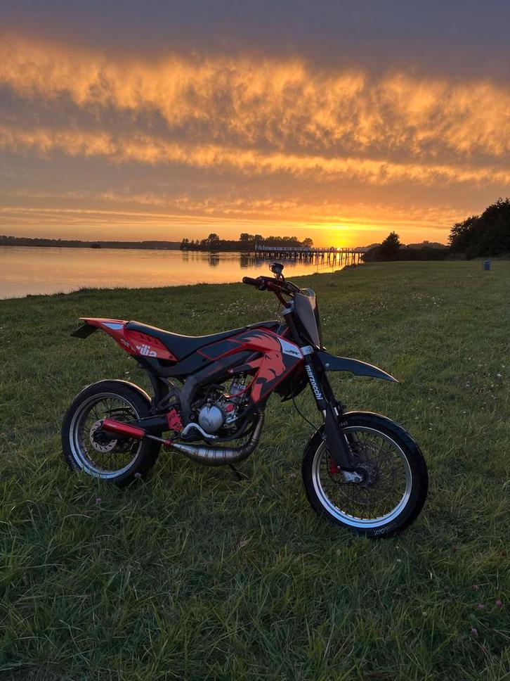 Aprilia sx50, Fietsen en Brommers, Brommers | Derbi, Gebruikt, Maximaal 45 km/u, Ophalen