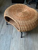 IKEA rotan bijzettafel, Ophalen, Zo goed als nieuw, Rond, Minder dan 50 cm