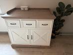 Mooie commode met opstaande rand, 50 tot 70 cm, Ophalen of Verzenden, Opstaande rand, 100 cm of meer