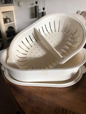 Tupperware ovaal schaal beschikbaar voor biedingen
