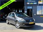 Renault Clio 1.4-16V 8X Renault Clio op voorraad veel opties, Auto's, Voorwielaandrijving, Gebruikt, 4 cilinders, Met garantie (alle)