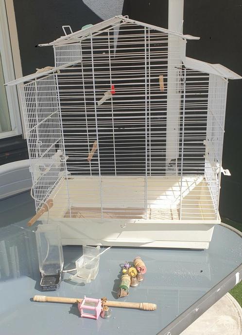 Vogelkooi afmeting 65x32x52 (hxlxb), Dieren en Toebehoren, Vogels | Hokken en Kooien, Gebruikt, Vogelkooi, Hout, Ophalen of Verzenden