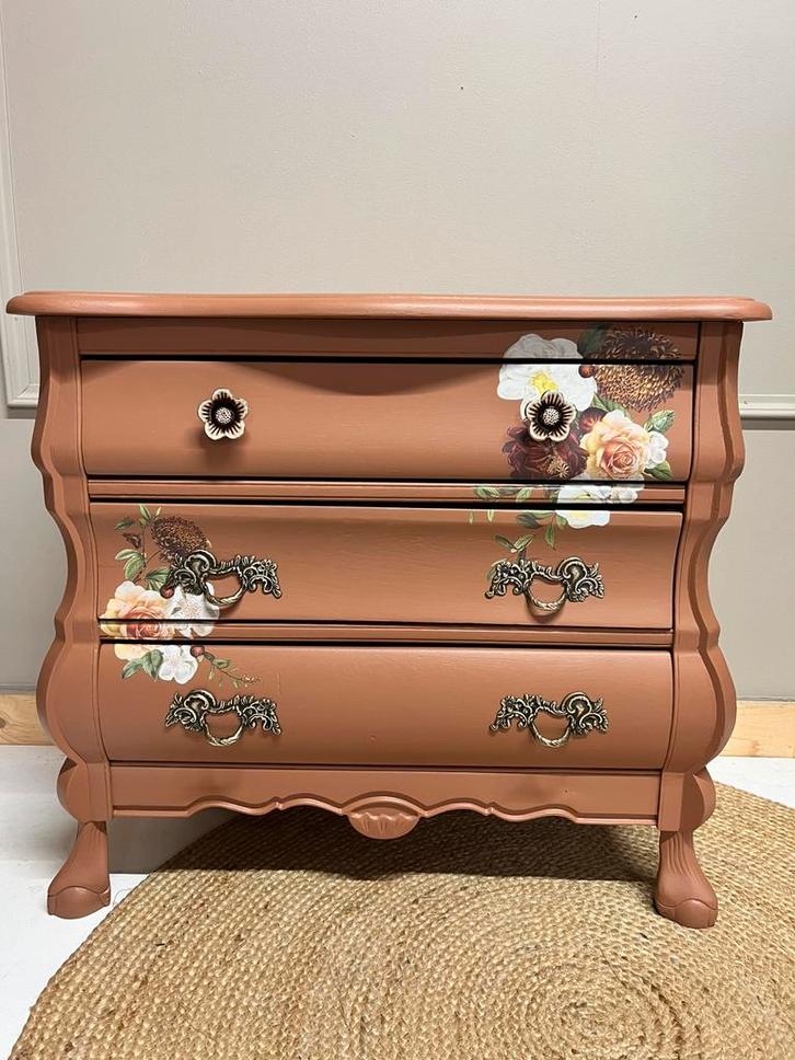 Buikkast gepimpt terracotta kleur met transfer ladekast, Huis en Inrichting, Kasten | Ladekasten, Zo goed als nieuw, Minder dan 100 cm