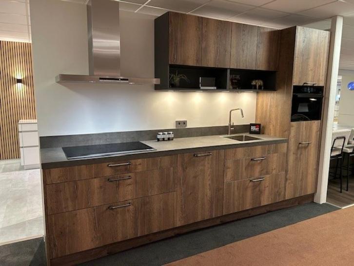 Praktische complete Rotpunkt keuken voor €5950,- !, Huis en Inrichting, Keuken | Complete keukens, Nieuw, Enkelwandige keuken