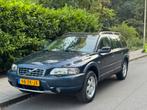 Volvo V70 2.4 T XC 4WD AUT 2000 Blauw, Automaat, 1800 kg, V70, 2435 cc