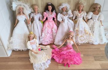 8 Barbies in bruidsjurken beschikbaar voor biedingen