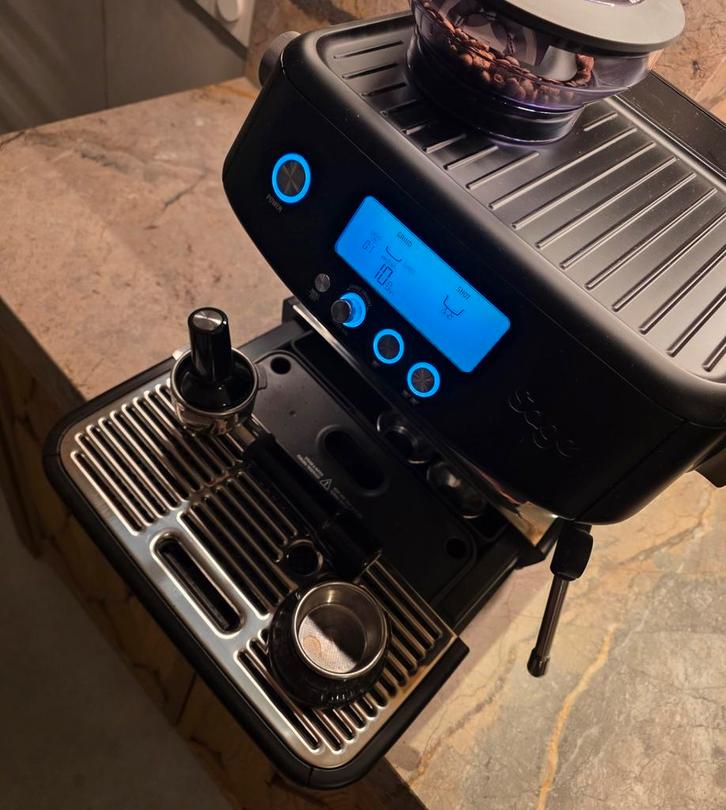 Sage the barista pro black truffle incl accessoires - zgan, Witgoed en Apparatuur, Koffiezetapparaten, Zo goed als nieuw, Koffiebonen