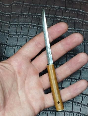 vintage katana mes beschikbaar voor biedingen