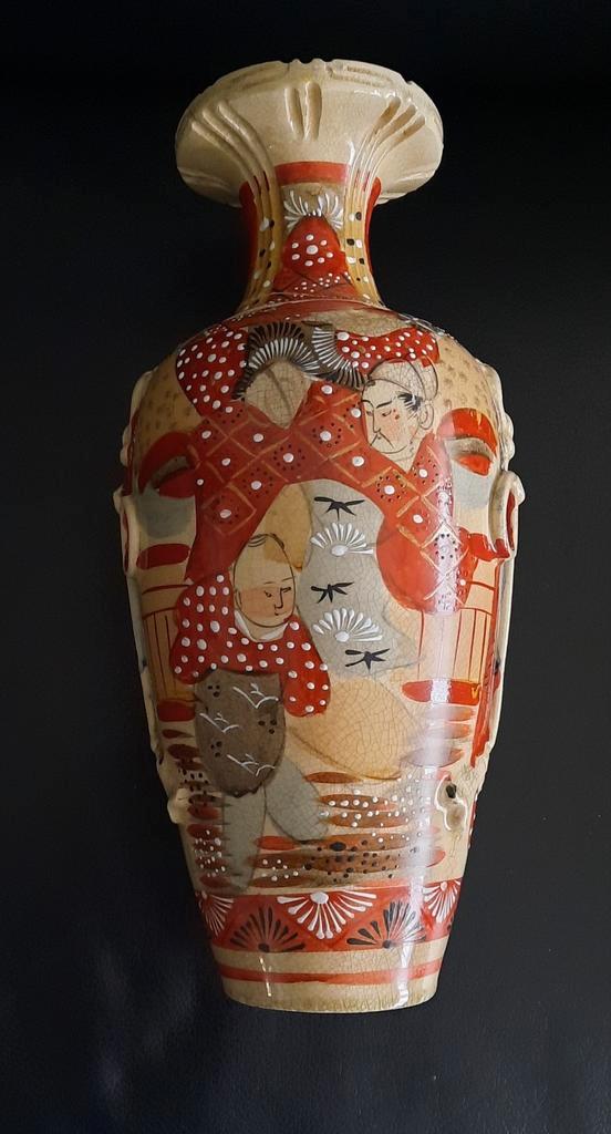 Brocante, antieke japanse satsuma vaas - 30 cm., Antiek en Kunst, Antiek | Vazen, Ophalen of Verzenden