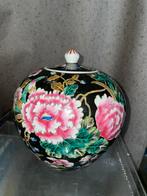 Chinees porseleinen dekselpot. Hand beschilderd., Antiek en Kunst, Ophalen of Verzenden