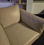 Gratis af te halen, Lederen crème kleurige fauteuil, Ophalen