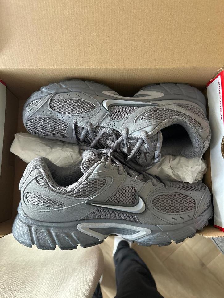 Nike v5 RNR pencil point maat 42.5, Kleding | Heren, Schoenen, Nieuw, Sneakers of Gympen, Overige kleuren, Ophalen