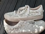 ZGAN! Gympen Zara Girls ecru met opgestikte bloemen maat 37, Overige kleuren, Zara, Ophalen of Verzenden, Sneakers of Gympen