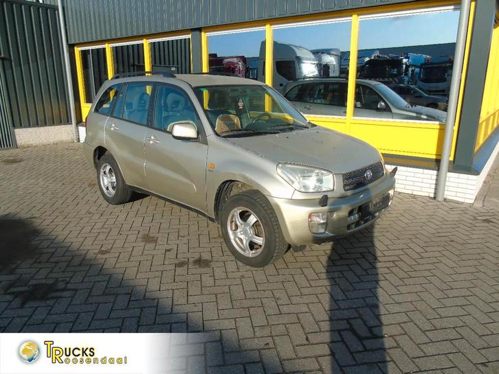 Toyota RAV4 + 4X4 + AUTOMAT + PETROL (bj 2001, automaat), Auto's, Toyota, Bedrijf, Te koop, Rav4, Benzine, SUV of Terreinwagen