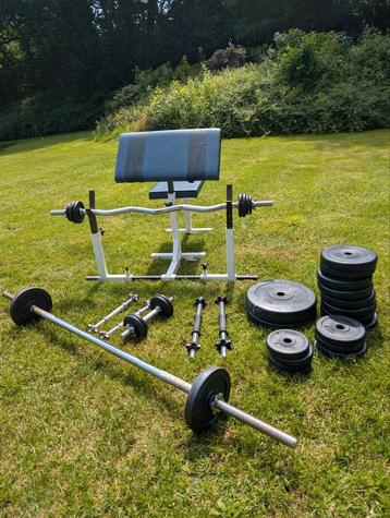 Complete Bicepsbank & Halterset , preacher curl ,curl bench
 beschikbaar voor biedingen