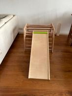 Houten klimrek met glijbaan, Ophalen, Zo goed als nieuw