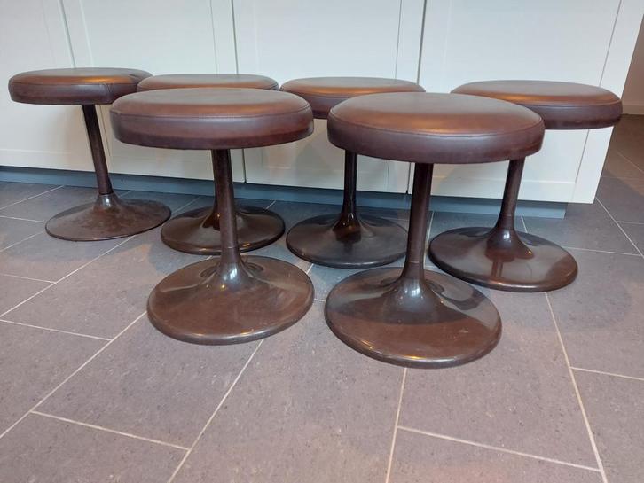 Joe Colombo krukken Lusch Erzeugnis 1960, Huis en Inrichting, Barkrukken, Gebruikt, 30 tot 60 cm, Kunststof, Metaal, 1 kruk, Ophalen