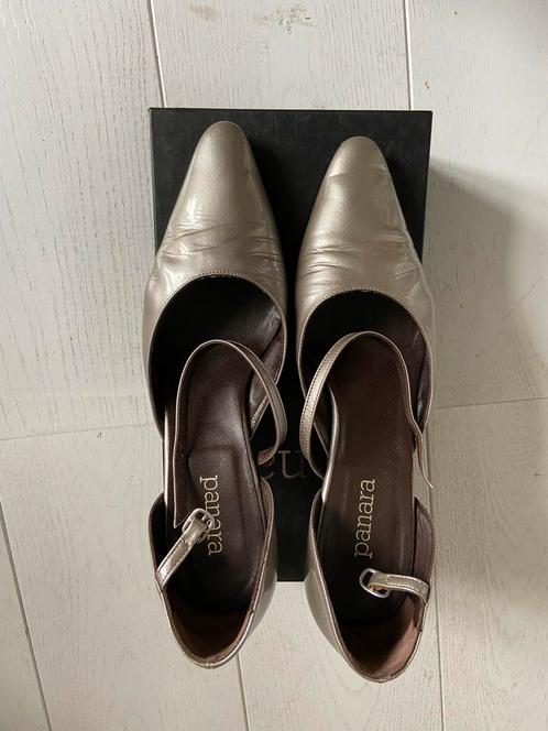 Panara zilvergrijze pumps maat 39, Kleding | Dames, Schoenen, Zo goed als nieuw, Ophalen of Verzenden